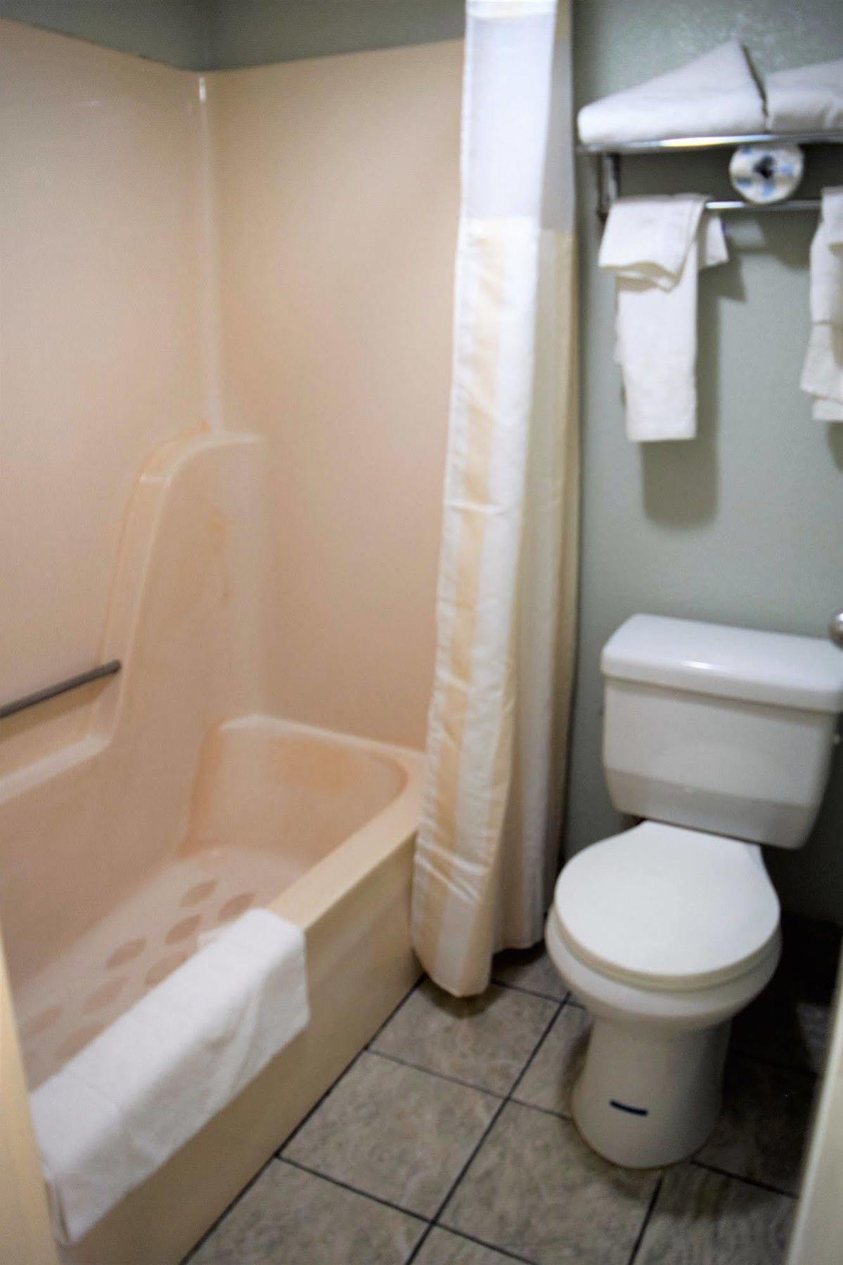Liberty Inn Waynesboro Dış mekan fotoğraf