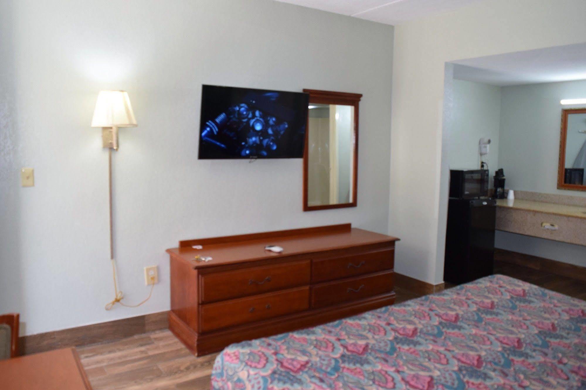 Liberty Inn Waynesboro Dış mekan fotoğraf